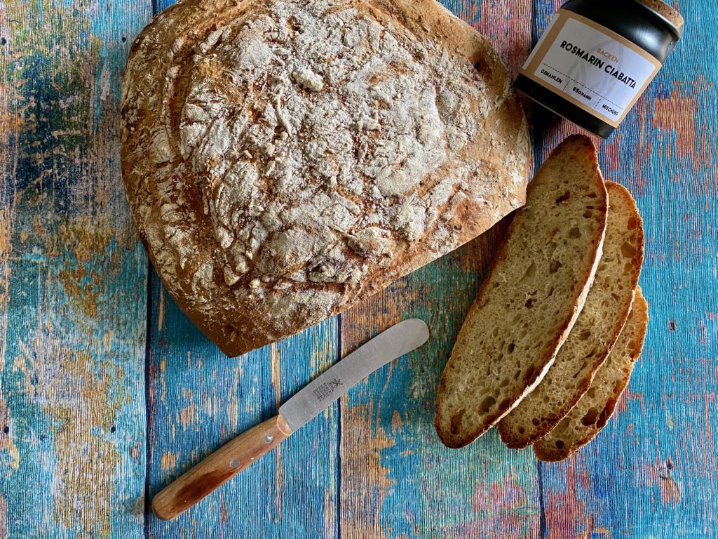 Bierbrot mit knackiger Kruste Bierbrot mit knackiger Kruste